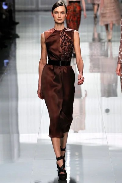 Look 29